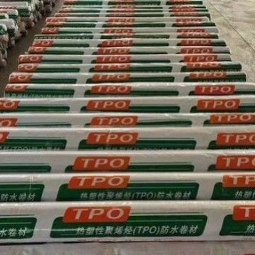 China 1.2mm Or 1.5mm Or 2.0mm Thick TPO Waterproof Membrane For Planted Roofs Chemical Resistance