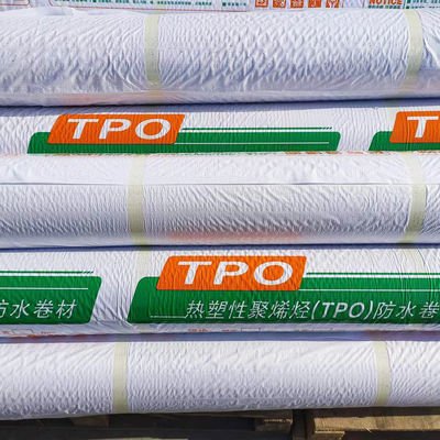 China Fleece Backed TPO Waterproof Membrane Roofing For Concrete Roof