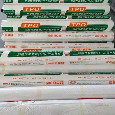 China Fully Adhered TPO Waterproof Membrane 1.5mm For Renovation Of Old Steel Roofs