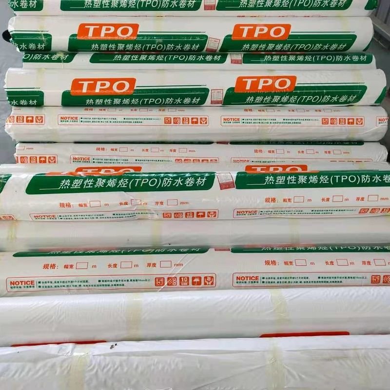 Fully Adhered TPO Waterproof Membrane 1.5mm For Renovation Of Old Steel Roofs
