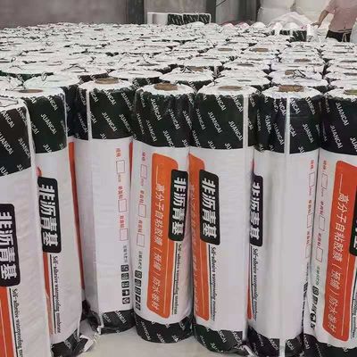 Dimensional Stability Of 0.5% HDPE Geomembrane Liner No Leakage For Agricultural Needs