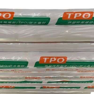 Strong Adhesion TPO Waterproofing Membrane Fleece Backing For Concrete Roof Renovation